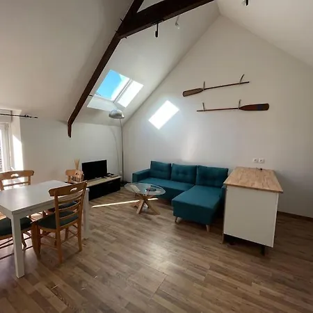 Au Bord De La 2 Personnes Apartment